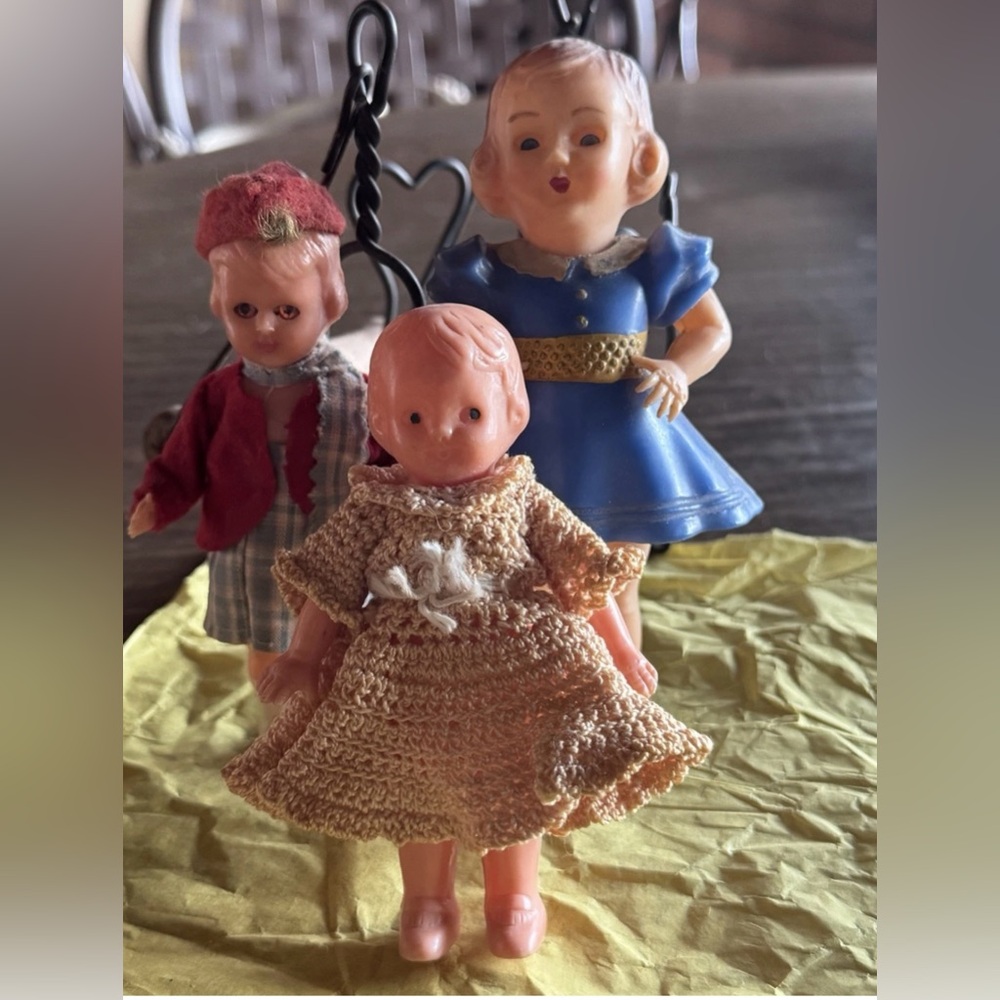 3 Vintage 1940s Celluloid Dolls Miss Blue Dress Walker Galetti Irwin Original